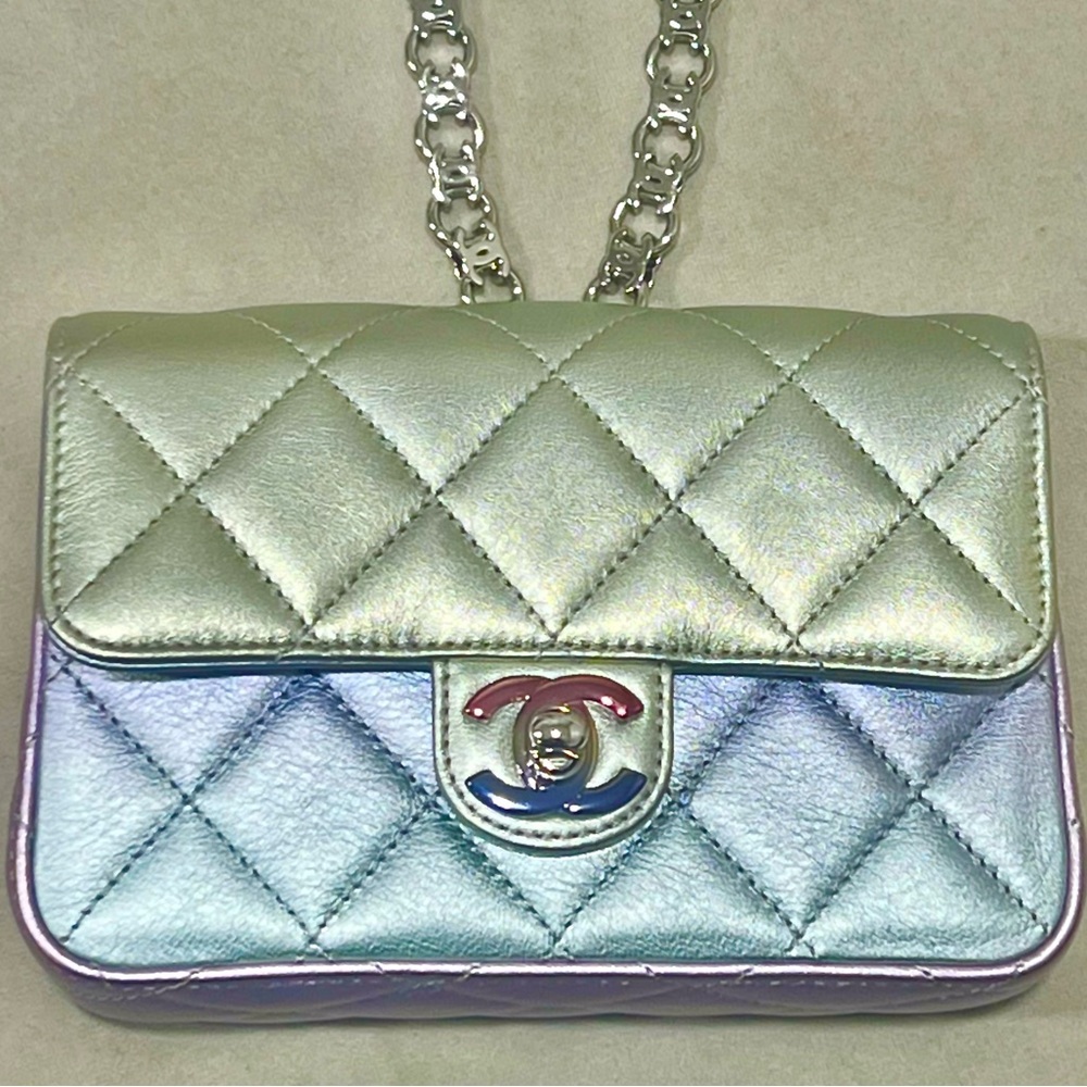 🔥🔥Chanel Iridescent Metallic Clutch - Picture 4 of 15